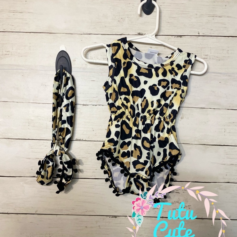 Leopard onsie